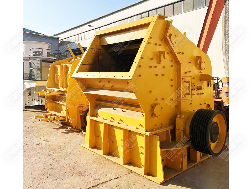 反擊式破碎機(jī)